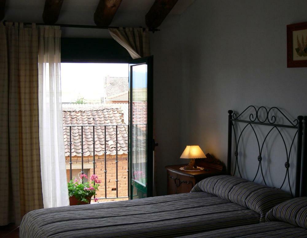 Las Casas De Yaguee, Ayllon Santa Maria de Riaza Extérieur photo